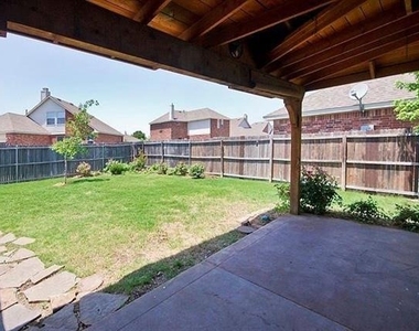 1207 Cedar Springs Drive - Photo Thumbnail 25