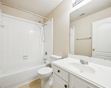 1207 Cedar Springs Drive - Photo Thumbnail 24