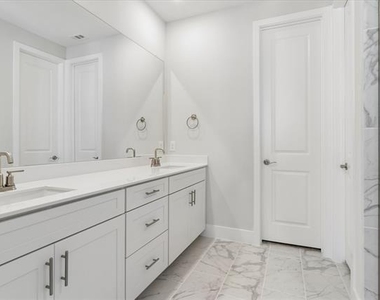 3022 Corvara Drive - Photo Thumbnail 12
