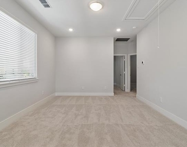 3022 Corvara Drive - Photo Thumbnail 16