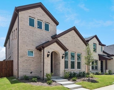 3022 Corvara Drive - Photo Thumbnail 2