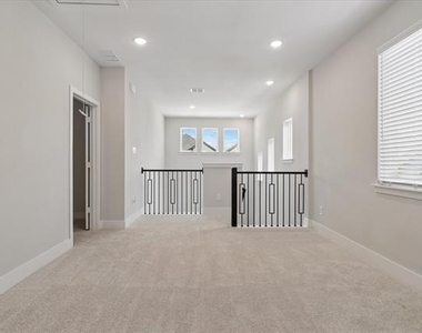 3022 Corvara Drive - Photo Thumbnail 15