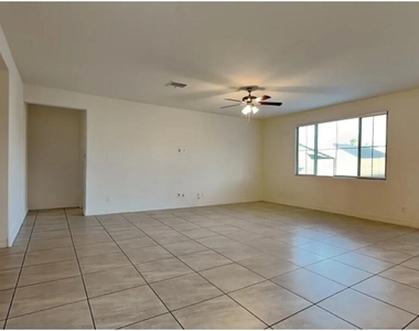 11417 W Edgemont Avenue - Photo Thumbnail 1