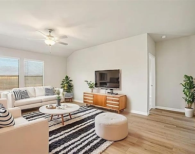 3029 Texoma Boulevard - Photo Thumbnail 1