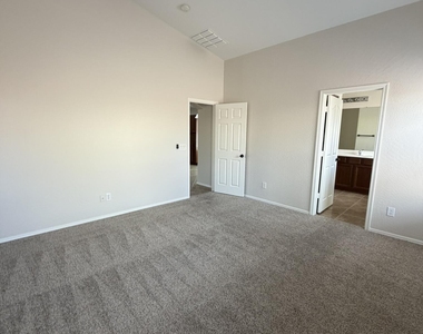 352 W Gascon Road - Photo Thumbnail 5