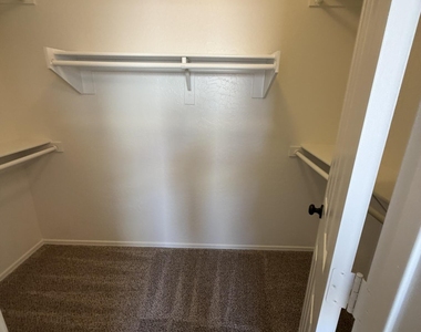 352 W Gascon Road - Photo Thumbnail 8