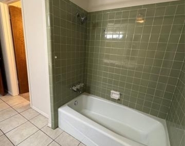 104 Charles Street - Photo Thumbnail 13