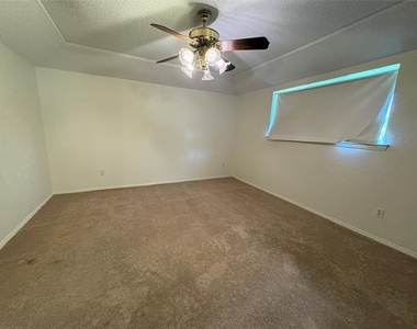 104 Charles Street - Photo Thumbnail 16