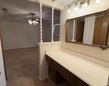 104 Charles Street - Photo Thumbnail 15