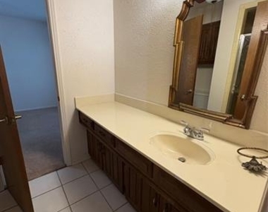 104 Charles Street - Photo Thumbnail 19