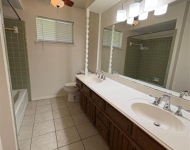 104 Charles Street - Photo Thumbnail 12