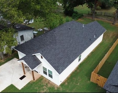 1031 W Coffin - Photo Thumbnail 5