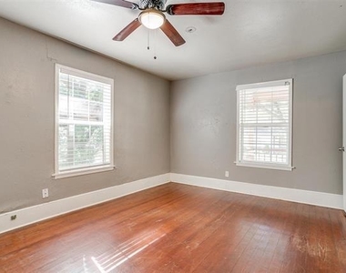410 W Baylor Street - Photo Thumbnail 5