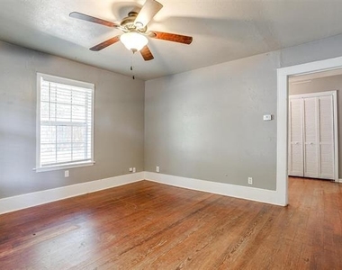 410 W Baylor Street - Photo Thumbnail 2