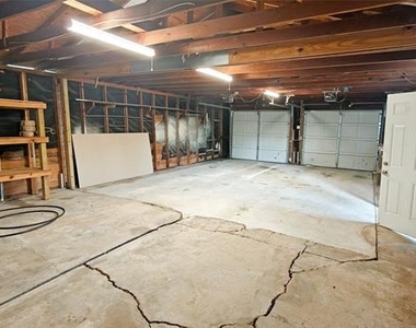 4800 Sabelle Lane - Photo Thumbnail 5