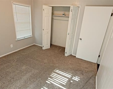 4800 Sabelle Lane - Photo Thumbnail 9