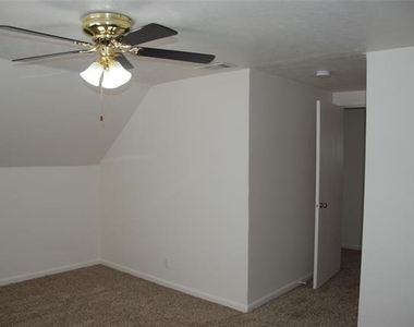 3520 Sunnydale Lane - Photo Thumbnail 11