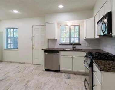 4023 Park Lane - Photo Thumbnail 11