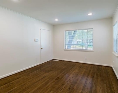 4023 Park Lane - Photo Thumbnail 4