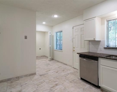 4023 Park Lane - Photo Thumbnail 12