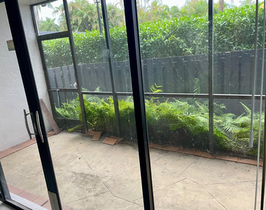 1021 Mockingbird Lane - Photo Thumbnail 12