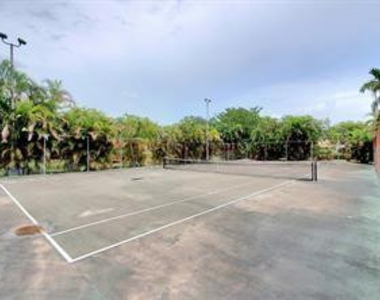 1021 Mockingbird Lane - Photo Thumbnail 15