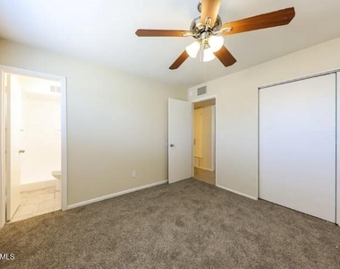 3132 W Surrey Avenue - Photo Thumbnail 4