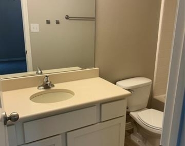 505 S Tennessee Street - Photo Thumbnail 11