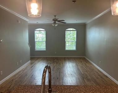 505 S Tennessee Street - Photo Thumbnail 5