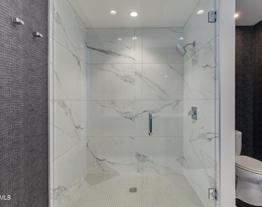 4422 N 75th Street - Photo Thumbnail 14