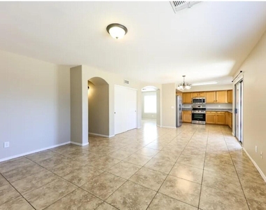 12937 W Holly Street - Photo Thumbnail 3
