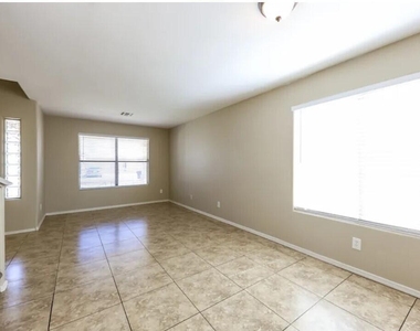 12937 W Holly Street - Photo Thumbnail 2