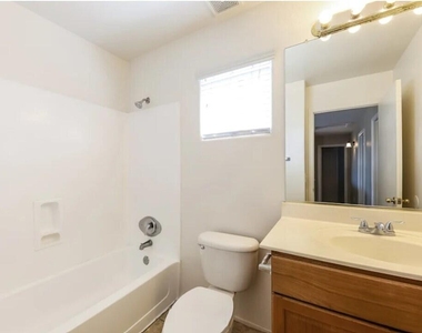 12937 W Holly Street - Photo Thumbnail 13