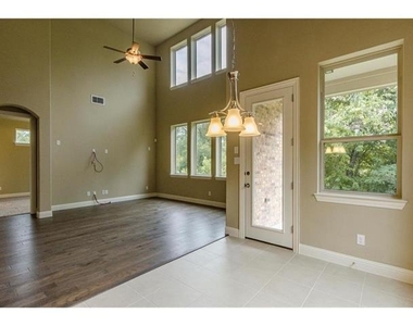 10671 Villanova Drive - Photo Thumbnail 13