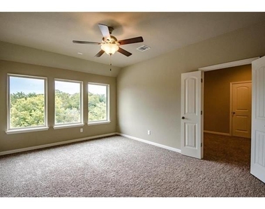 10671 Villanova Drive - Photo Thumbnail 25