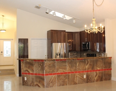 7705 Forest Green Lane - Photo Thumbnail 16