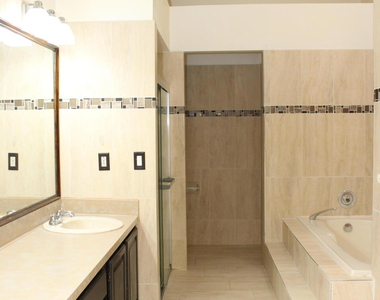 7705 Forest Green Lane - Photo Thumbnail 3