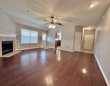 4905 Spur Ridge Court - Photo Thumbnail 1