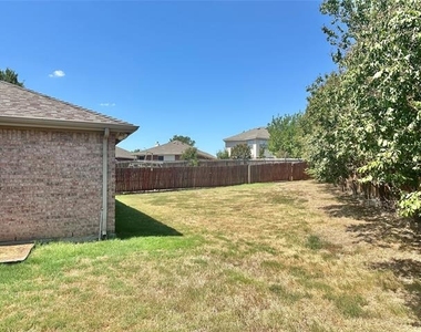 4905 Spur Ridge Court - Photo Thumbnail 18