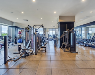 2700 N Ocean Drive - Photo Thumbnail 25