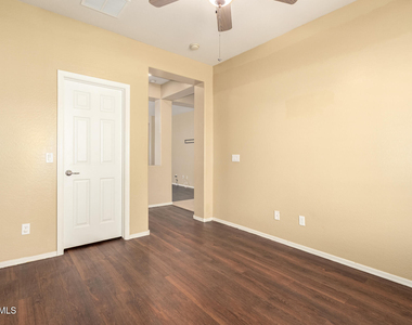8859 N 181st Avenue - Photo Thumbnail 24