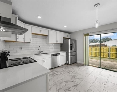 4940 Watkins Drive - Photo Thumbnail 10