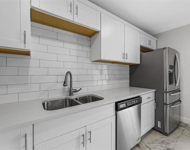 4940 Watkins Drive - Photo Thumbnail 8