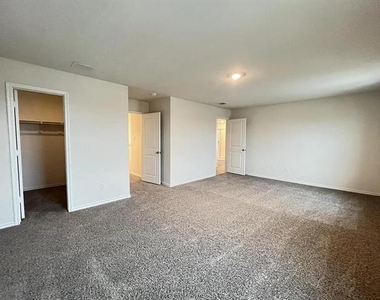 329 Sage Street - Photo Thumbnail 11