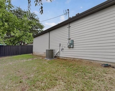 400 Kenny Drive - Photo Thumbnail 35