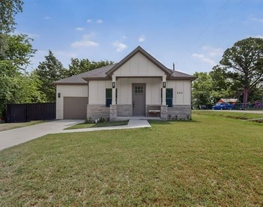 400 Kenny Drive - Photo Thumbnail 1