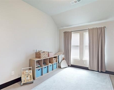 2504 Lazy Dog Lane - Photo Thumbnail 23