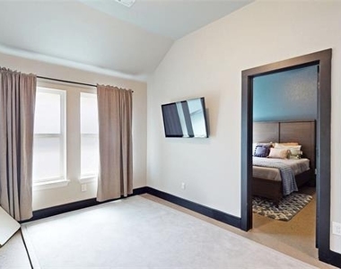 2504 Lazy Dog Lane - Photo Thumbnail 24