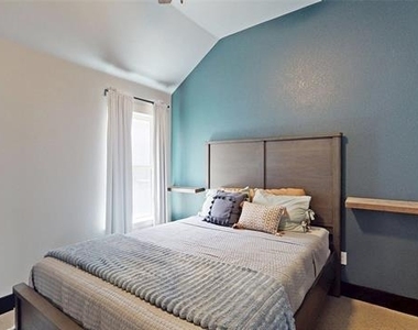 2504 Lazy Dog Lane - Photo Thumbnail 29