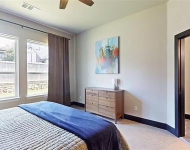 2504 Lazy Dog Lane - Photo Thumbnail 18